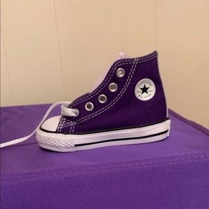 Size 4 purple toddler Converse